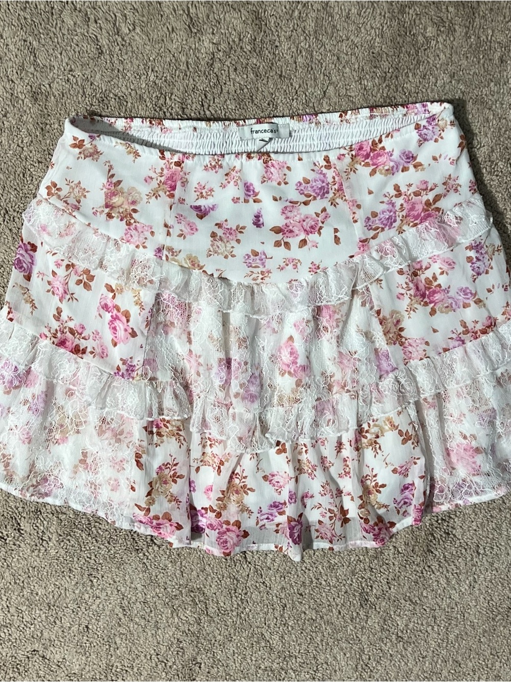 NWOT Francesca’s floral ruffle smocked waist skirt size large